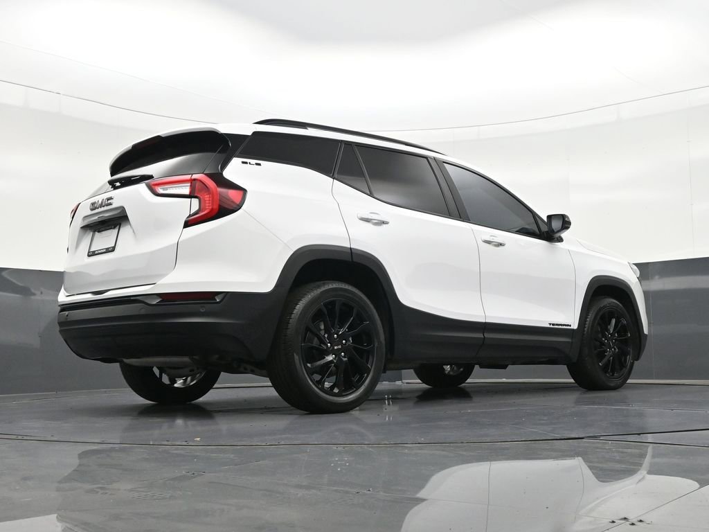Used 2024 GMC Terrain SLE w/ Driver Convenience Package image 27