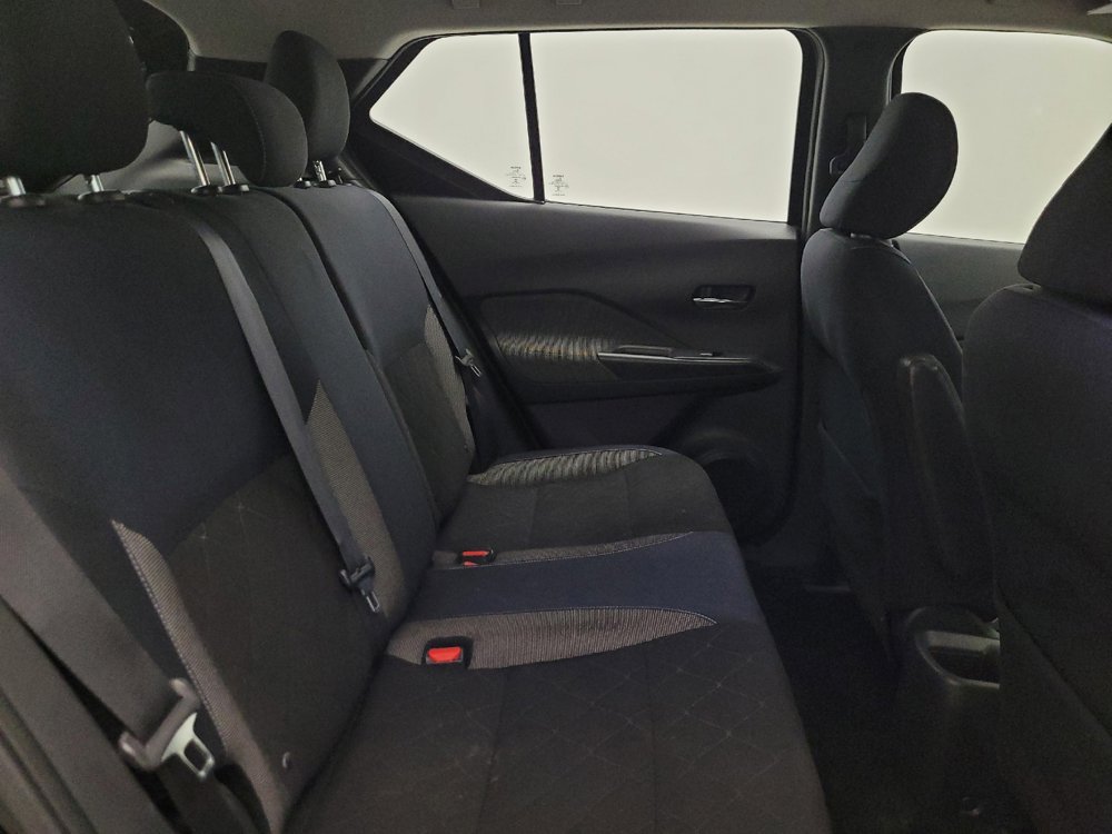Used 2018 Nissan Kicks SV w/ Exterior Package FWD image 19