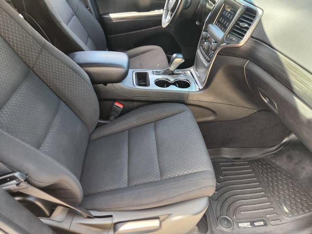 Used 2021 Jeep Grand Cherokee Laredo RWD image 13
