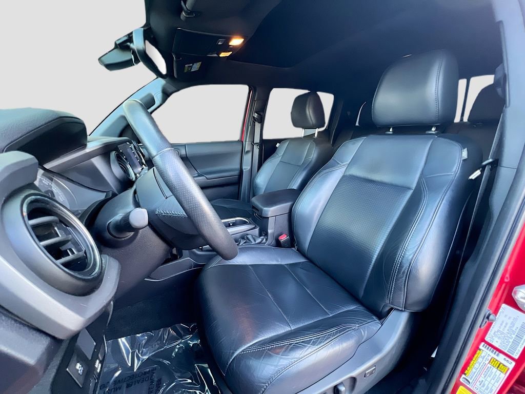 Used 2021 Toyota Tacoma TRD Sport w/ TRD Premium Sport Package image 22