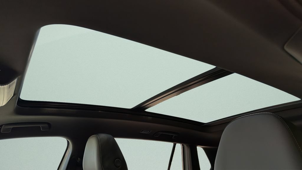 New 2026 Volkswagen Tiguan SE R-Line AWD/4WD image 16