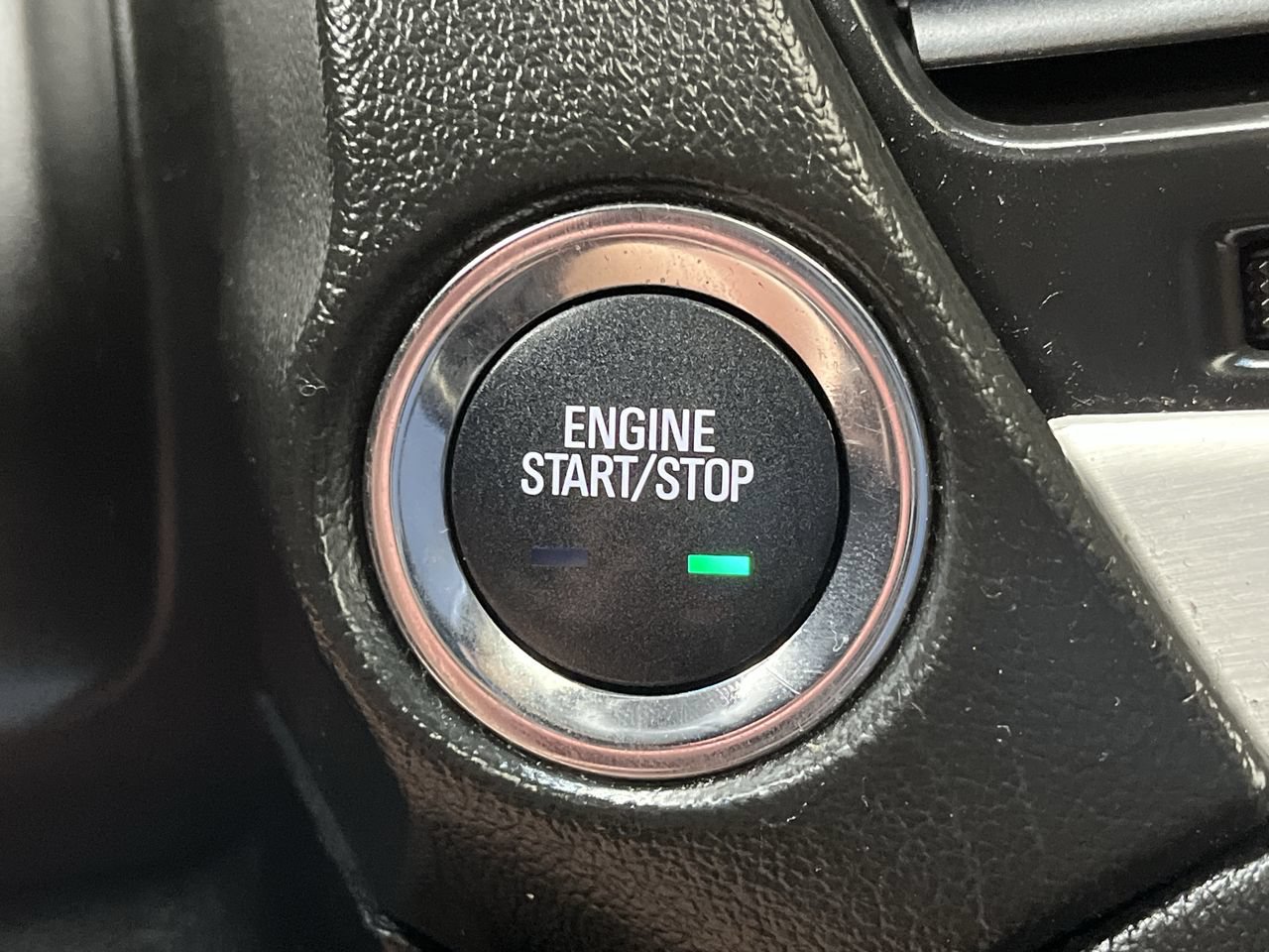 Used 2018 GMC Yukon SLT AWD/4WD image 21