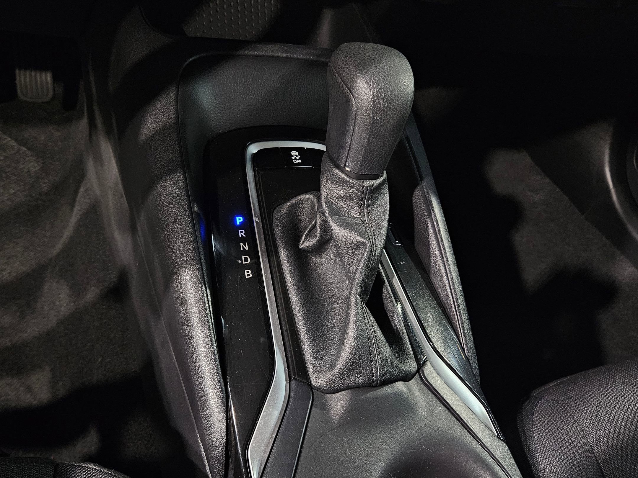 Used 2025 Toyota Corolla LE image 30