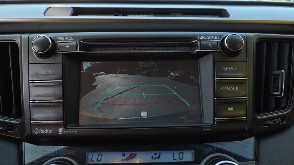 Used 2015 Toyota RAV4 XLE image 18