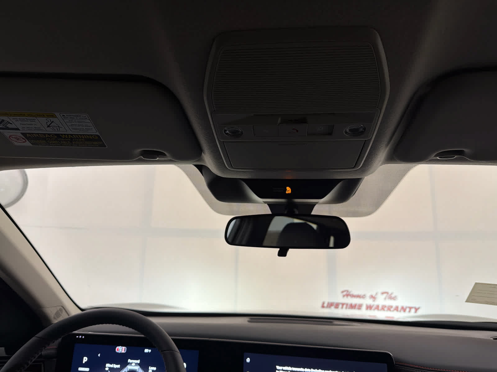 New 2026 Nissan Kicks SR FWD image 19