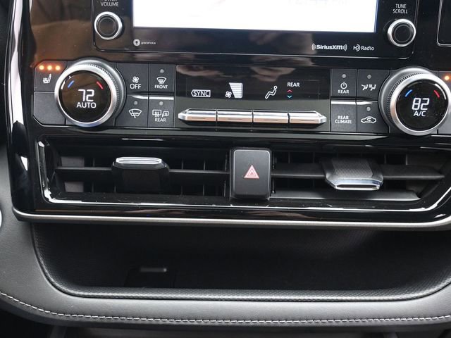 Used 2021 Toyota Highlander XLE image 21