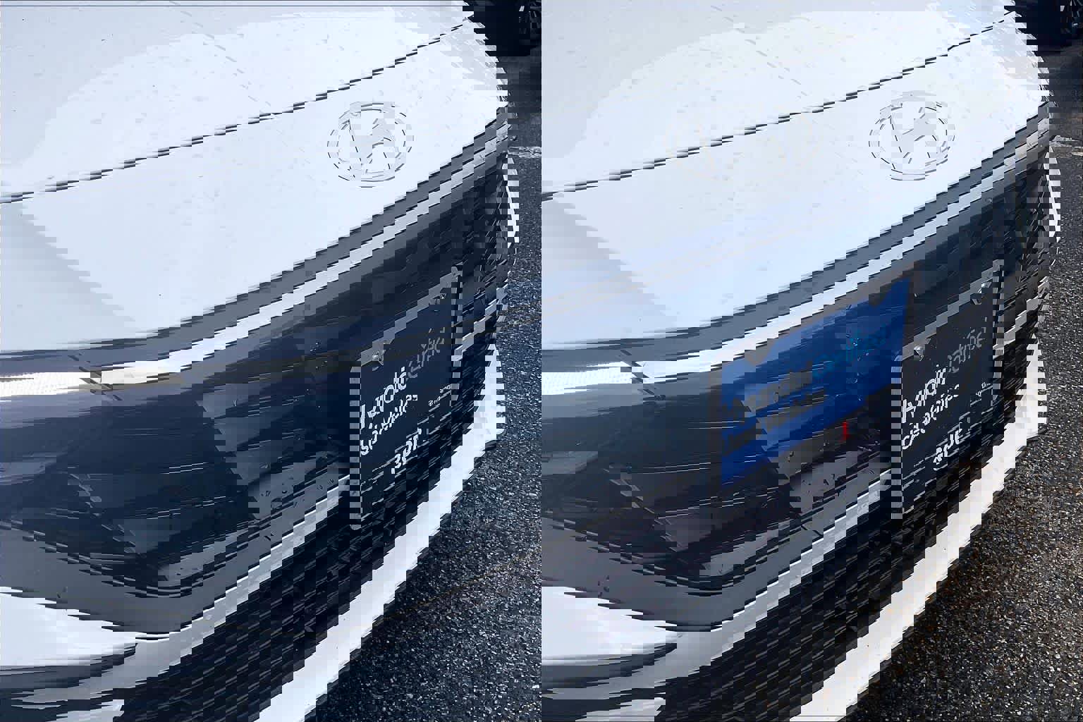 Certified 2025 Hyundai Elantra Sport image 30