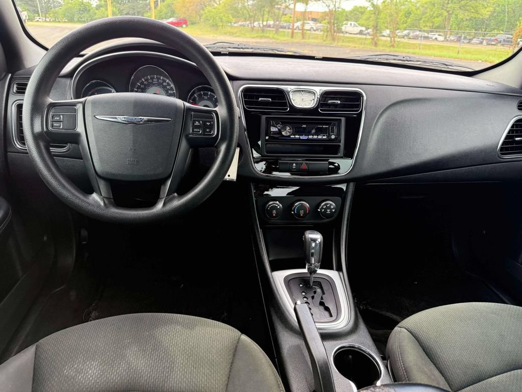 Used 2012 Chrysler 200 LX FWD image 11