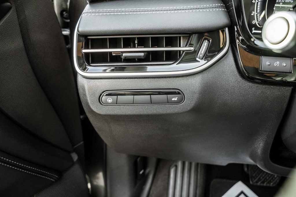 Used 2023 INFINITI QX60 Luxe AWD/4WD image 18