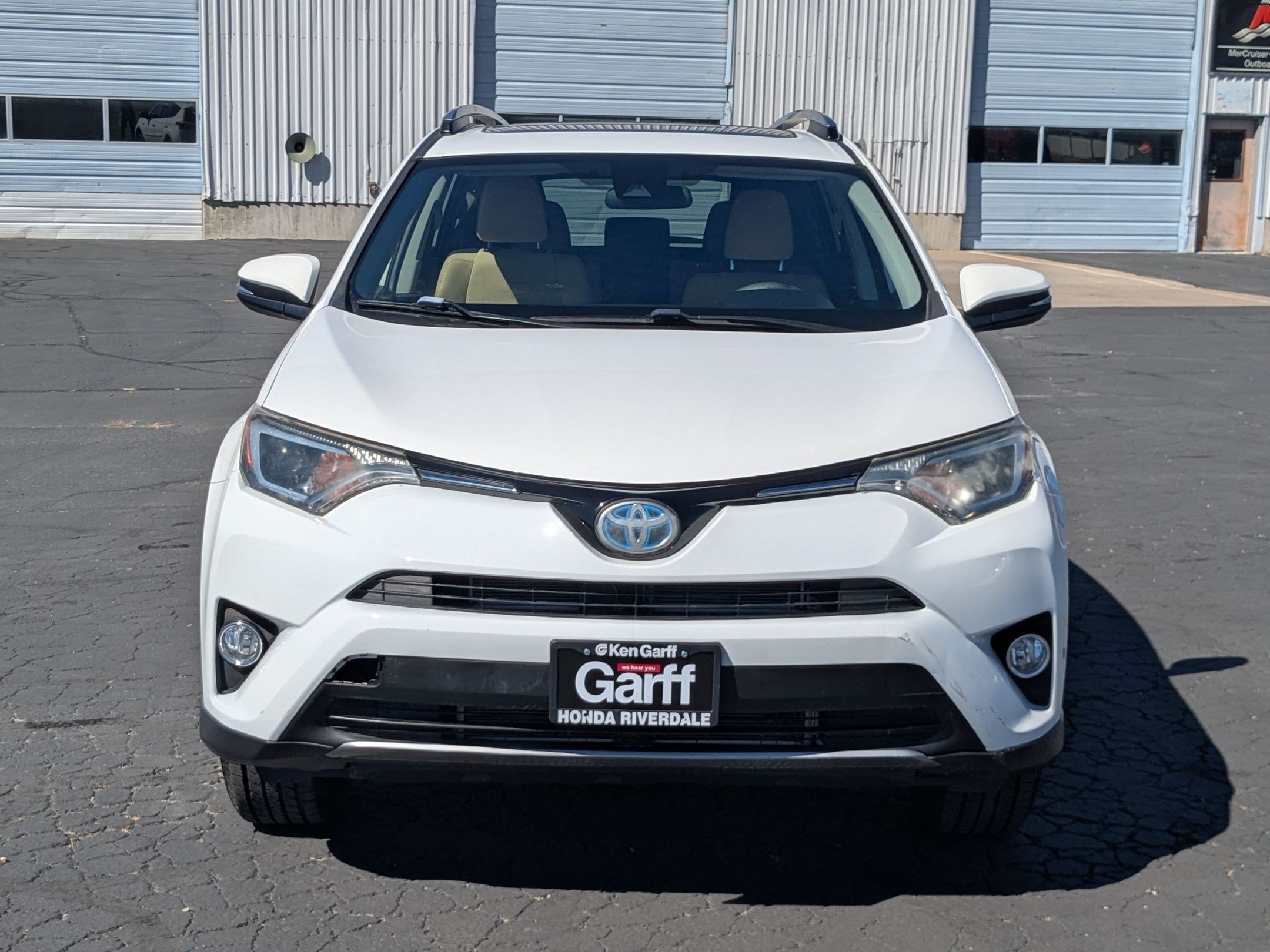 Used 2018 Toyota RAV4 XLE AWD/4WD image 11