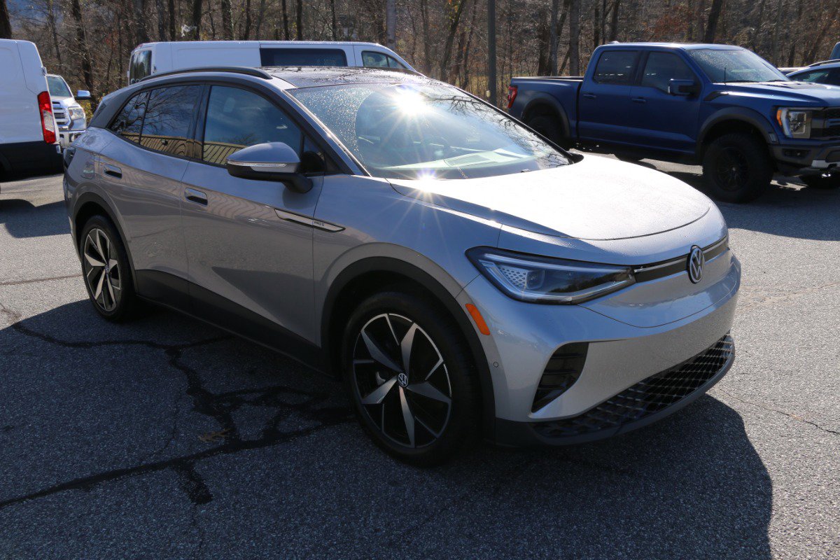 Used 2024 Volkswagen ID.4 Pro S image 10