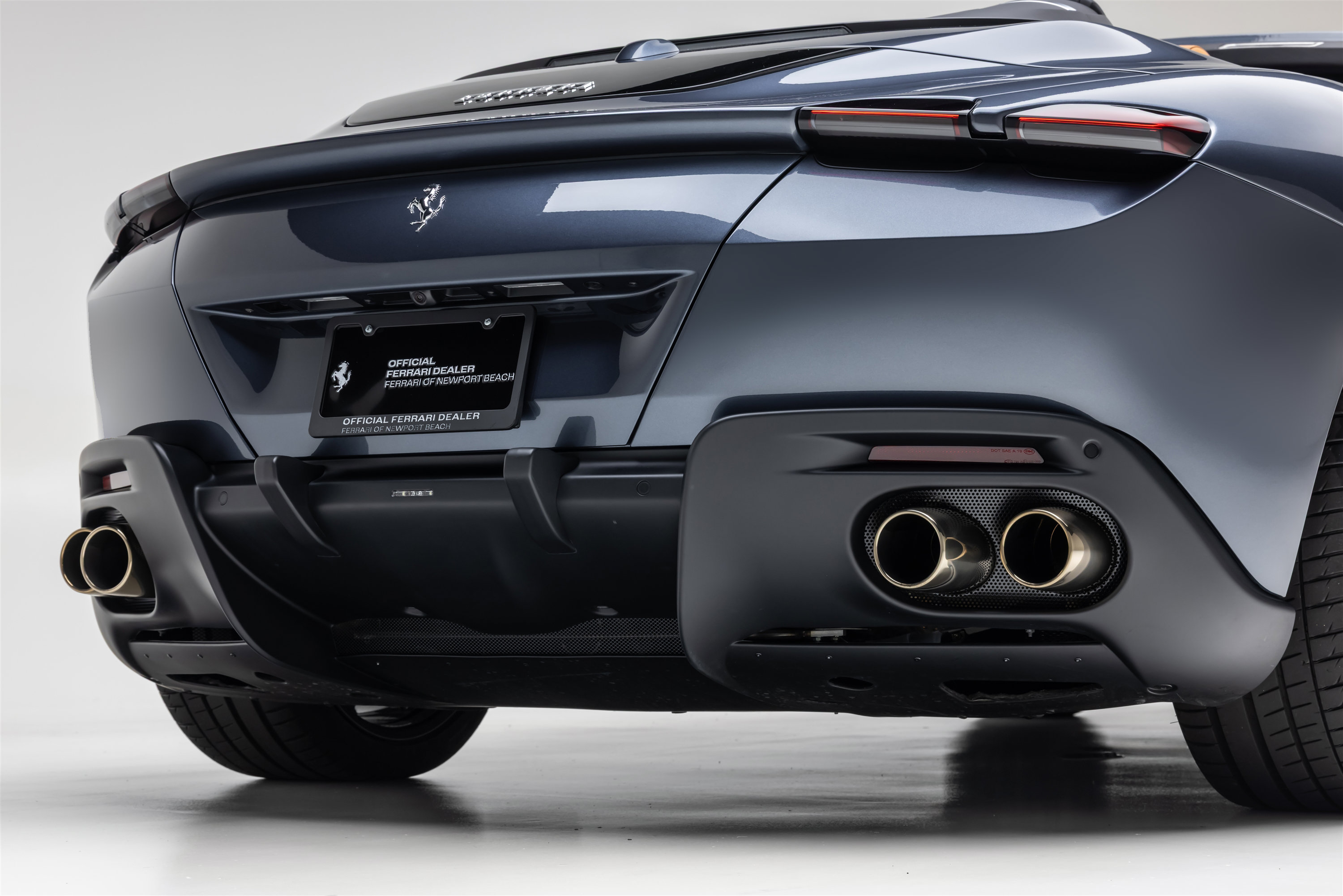 Used 2025 Ferrari Roma Spider RWD image 14