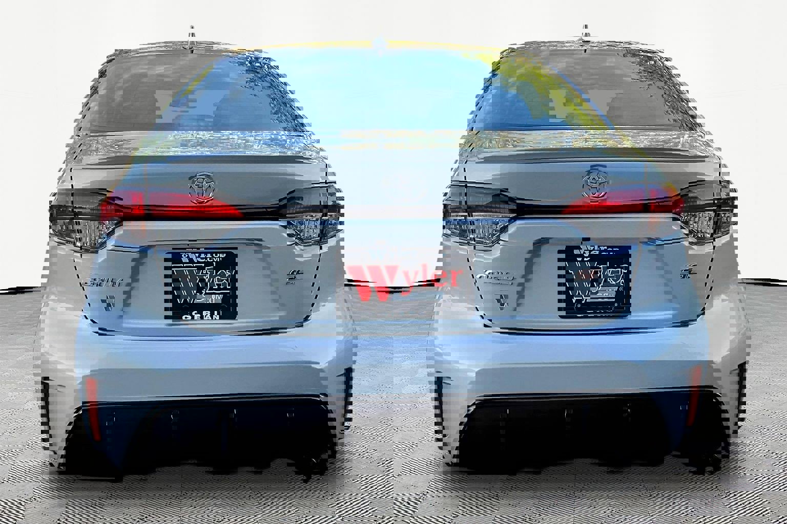 Used 2024 Toyota Corolla SE FWD image 5