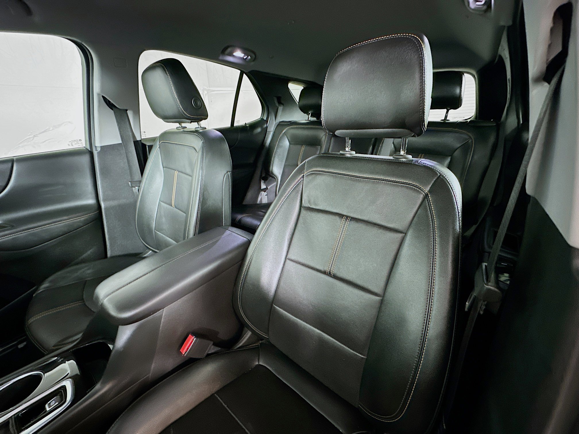 Used 2024 Chevrolet Equinox Premier AWD/4WD image 19