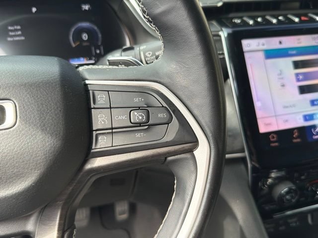 Used 2021 Jeep Grand Cherokee L Limited AWD/4WD image 28