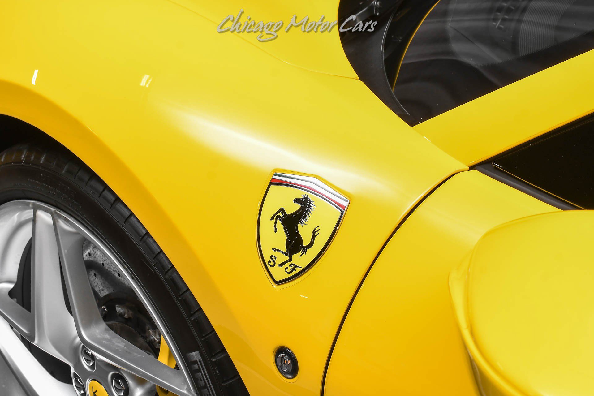 Used 2023 Ferrari F8 Tributo RWD image 34
