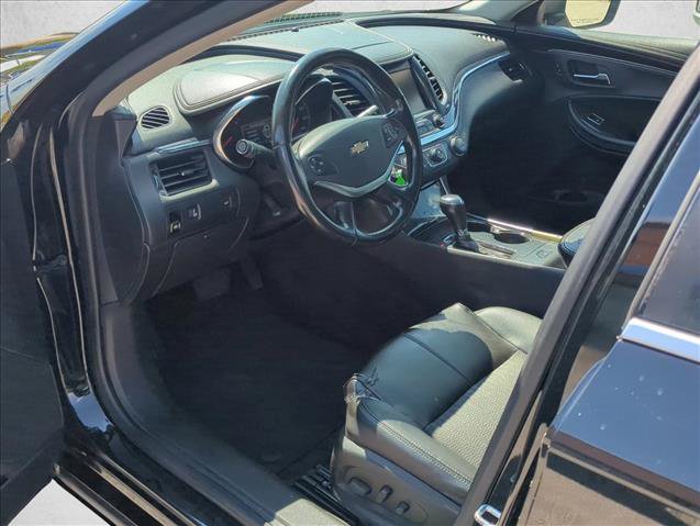 Used 2016 Chevrolet Impala LT FWD image 12