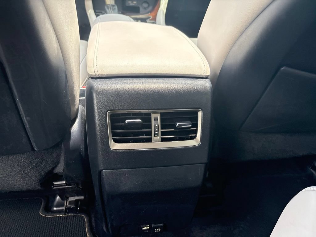 Used 2025 Lexus GX 550 w/ Accessory Package (Z1) AWD/4WD image 38
