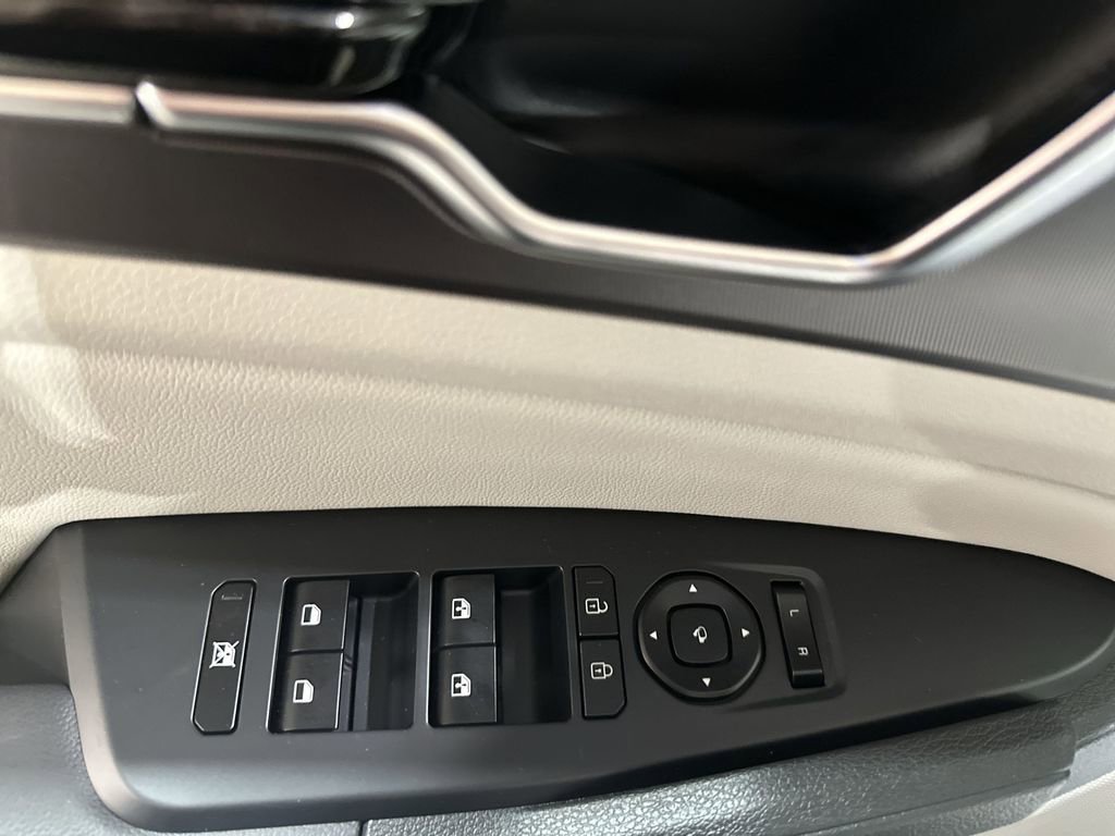 New 2026 Kia Sportage SX image 15