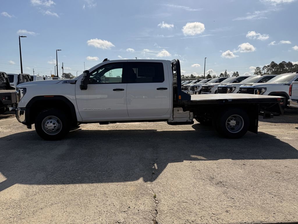 New 2025 GMC Sierra 3500 Pro w/ Convenience Package AWD/4WD image 2