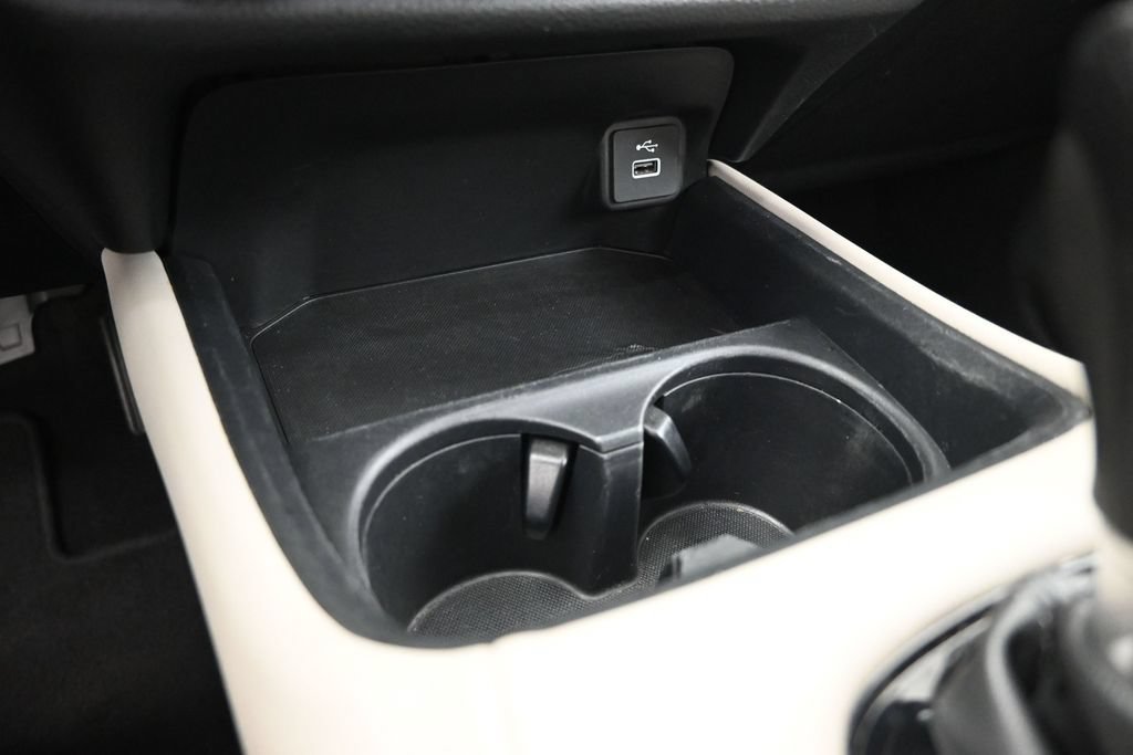 Used 2024 Honda HR-V LX image 15