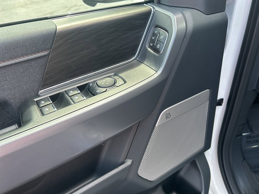 New 2025 Ford F150 Lariat w/ Equipment Group 501A Mid image 11