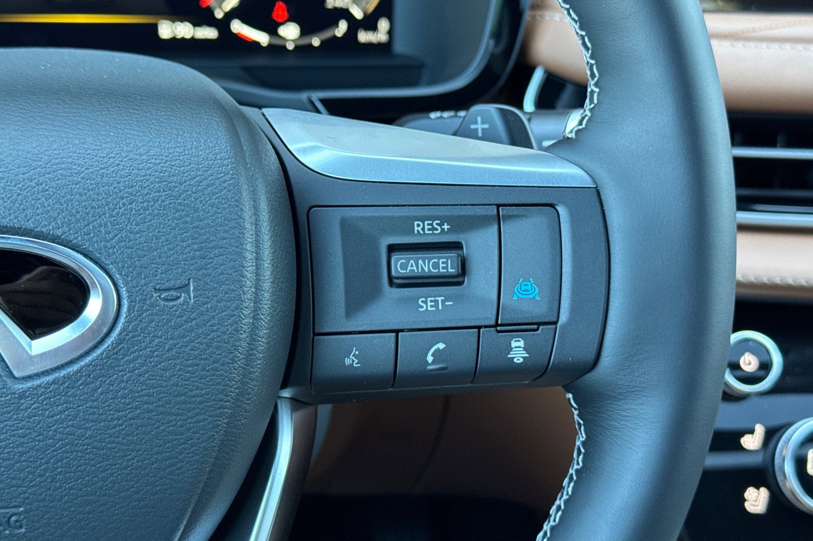 New 2026 INFINITI QX60 Autograph w/ Dark Cargo Package image 29