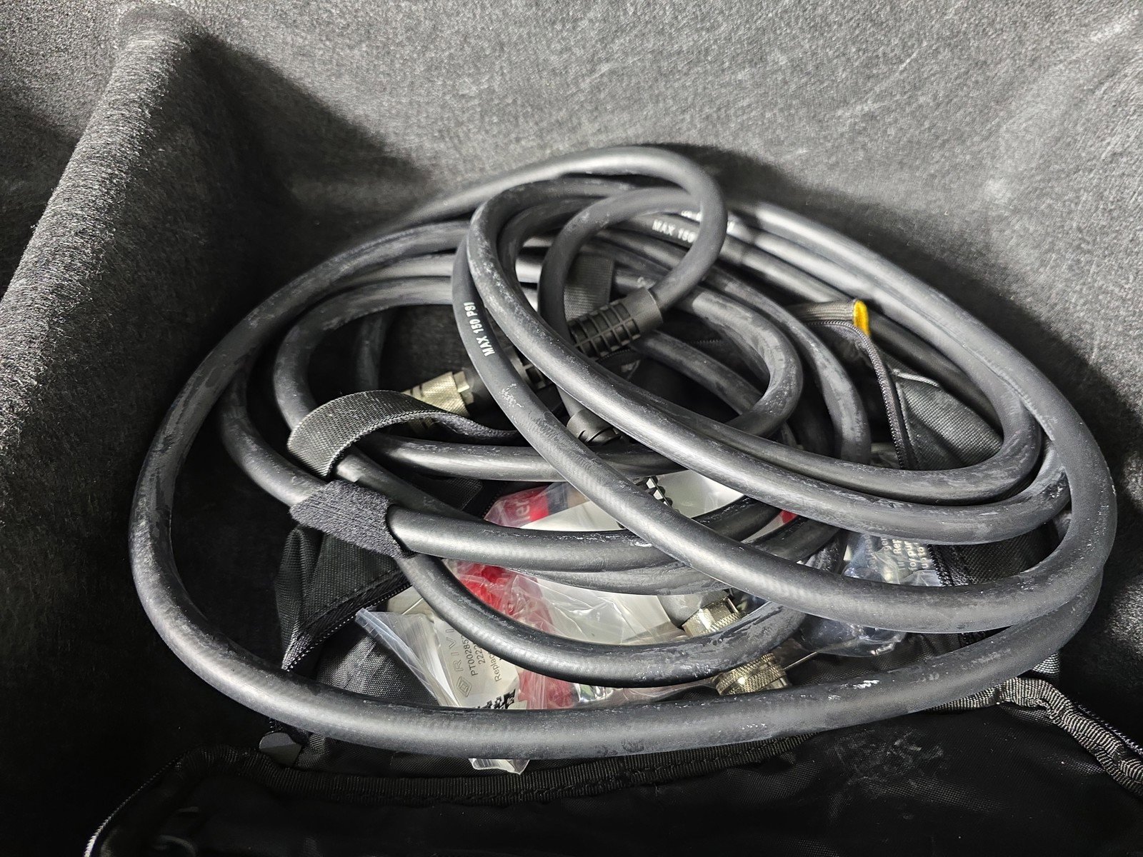 Used 2022 Rivian R1S Launch Edition image 34