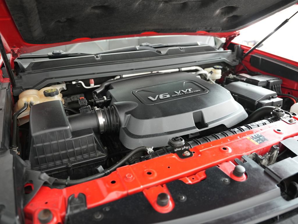 Used 2015 Chevrolet Colorado Z71 w/ LPO, Gearon Divider Package AWD/4WD image 49