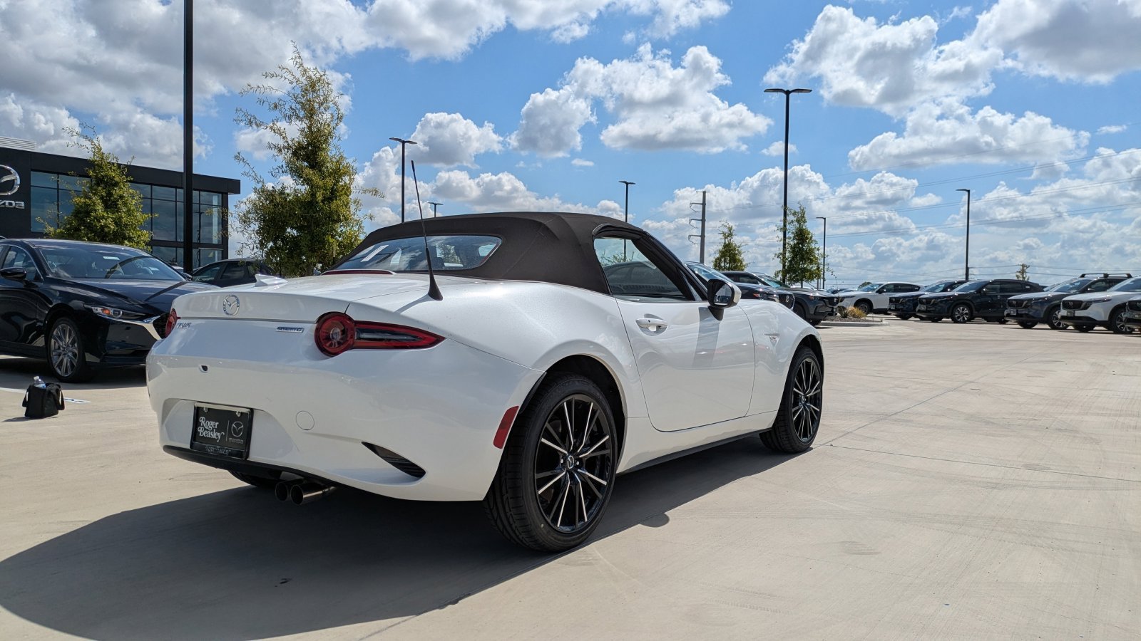 New 2026 MAZDA MX-5 Miata Grand Touring RWD image 7