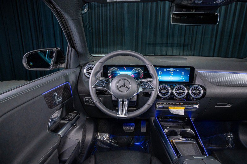 Certified 2025 Mercedes-Benz GLA 250 image 17