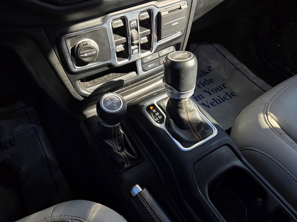 Used 2021 Jeep Gladiator Overland image 24
