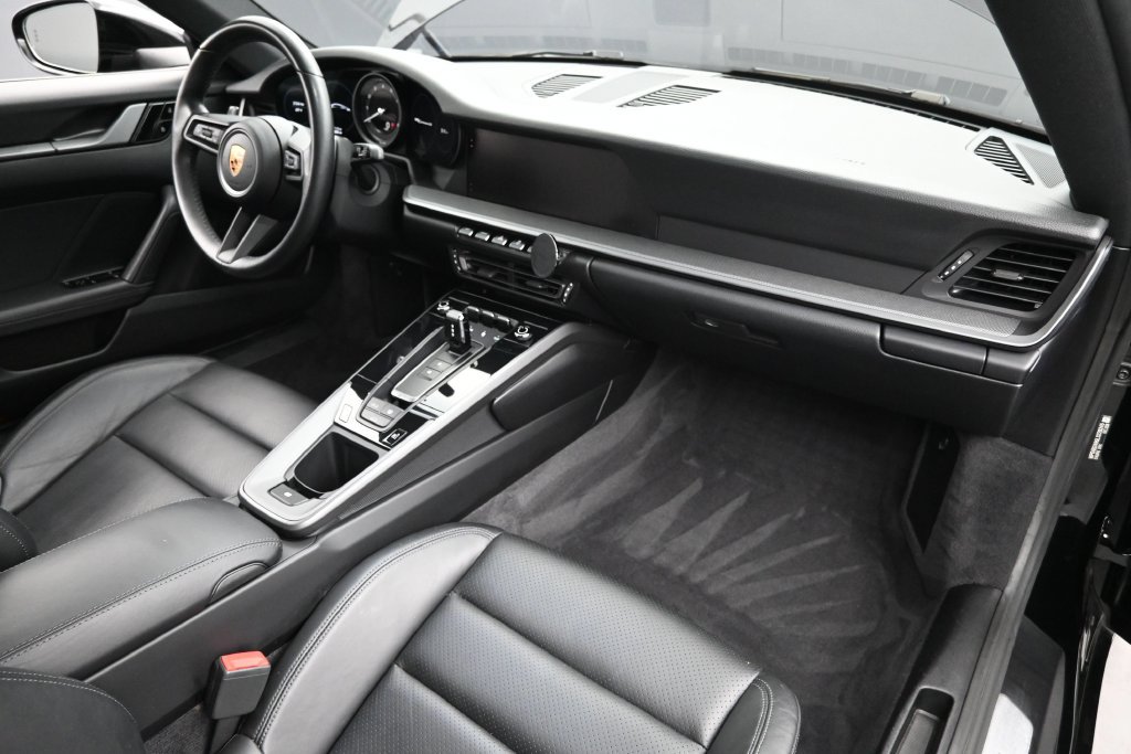 Certified 2020 Porsche 911 Carrera 4S AWD/4WD image 20