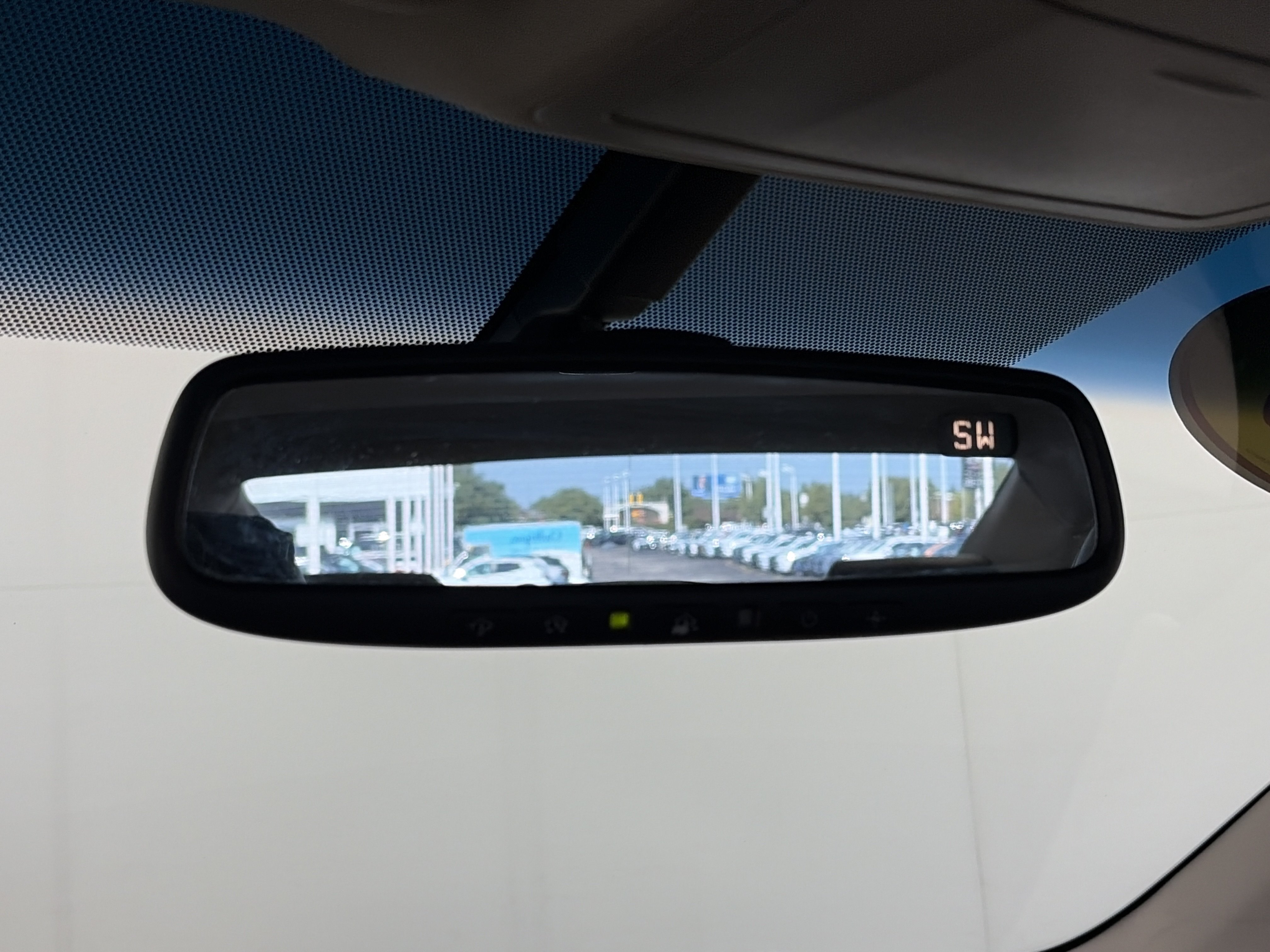 Used 2016 Toyota Avalon Touring FWD image 29