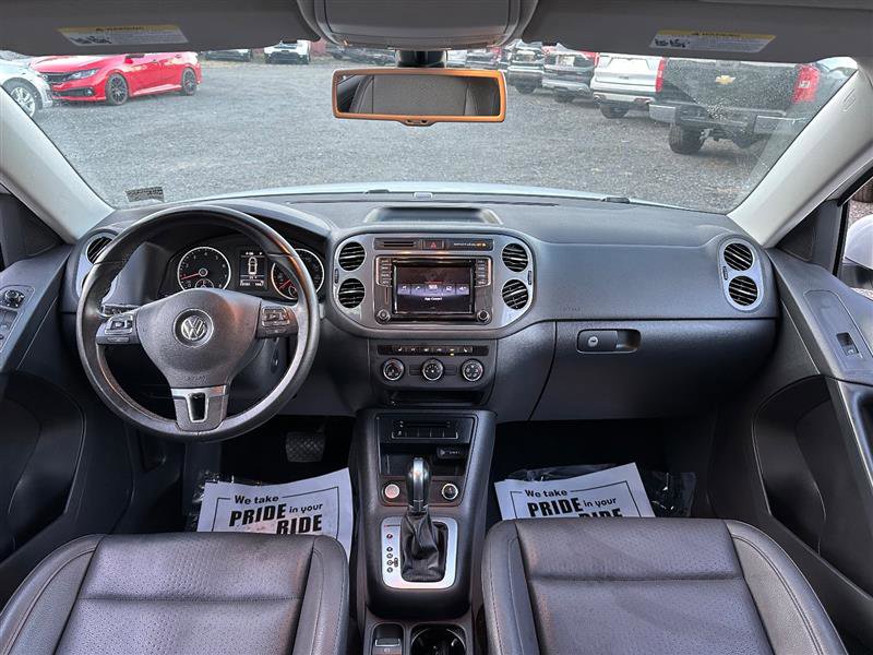 Used 2017 Volkswagen Tiguan S image 24