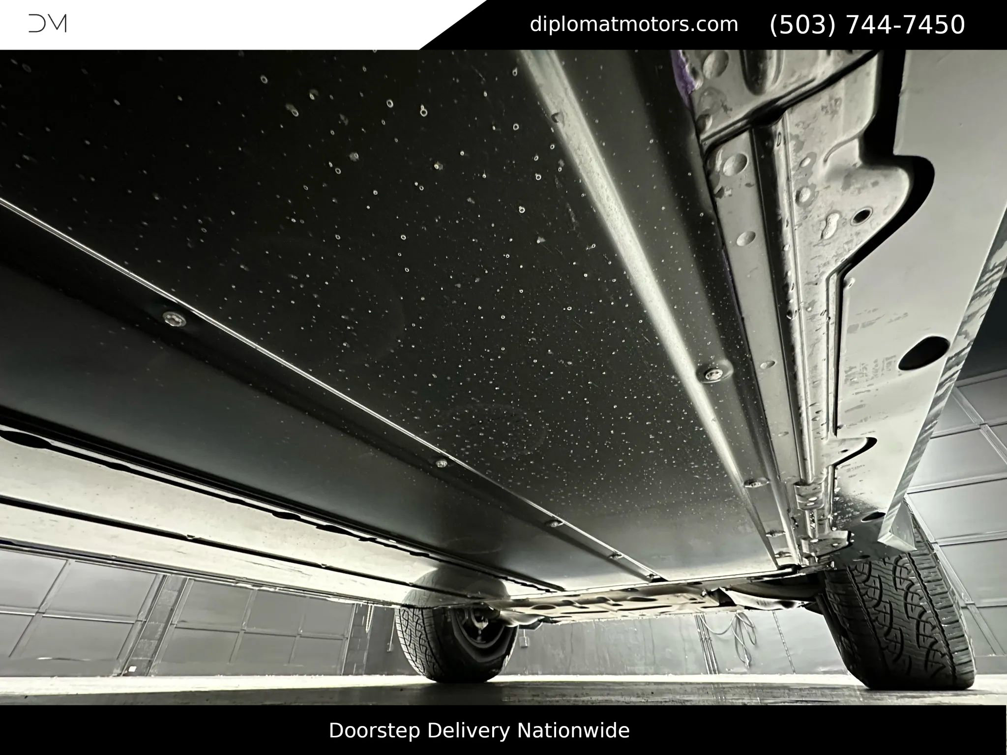 Used 2025 Tesla Cybertruck AWD Crew Cab image 39