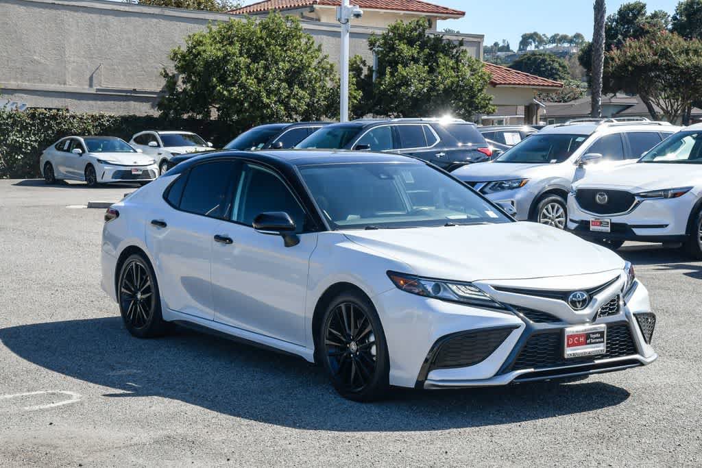 Used 2024 Toyota Camry XSE w/ Blackout Package (TMS) FWD video 3