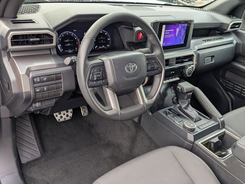 Used 2024 Toyota Tacoma TRD Sport image 5