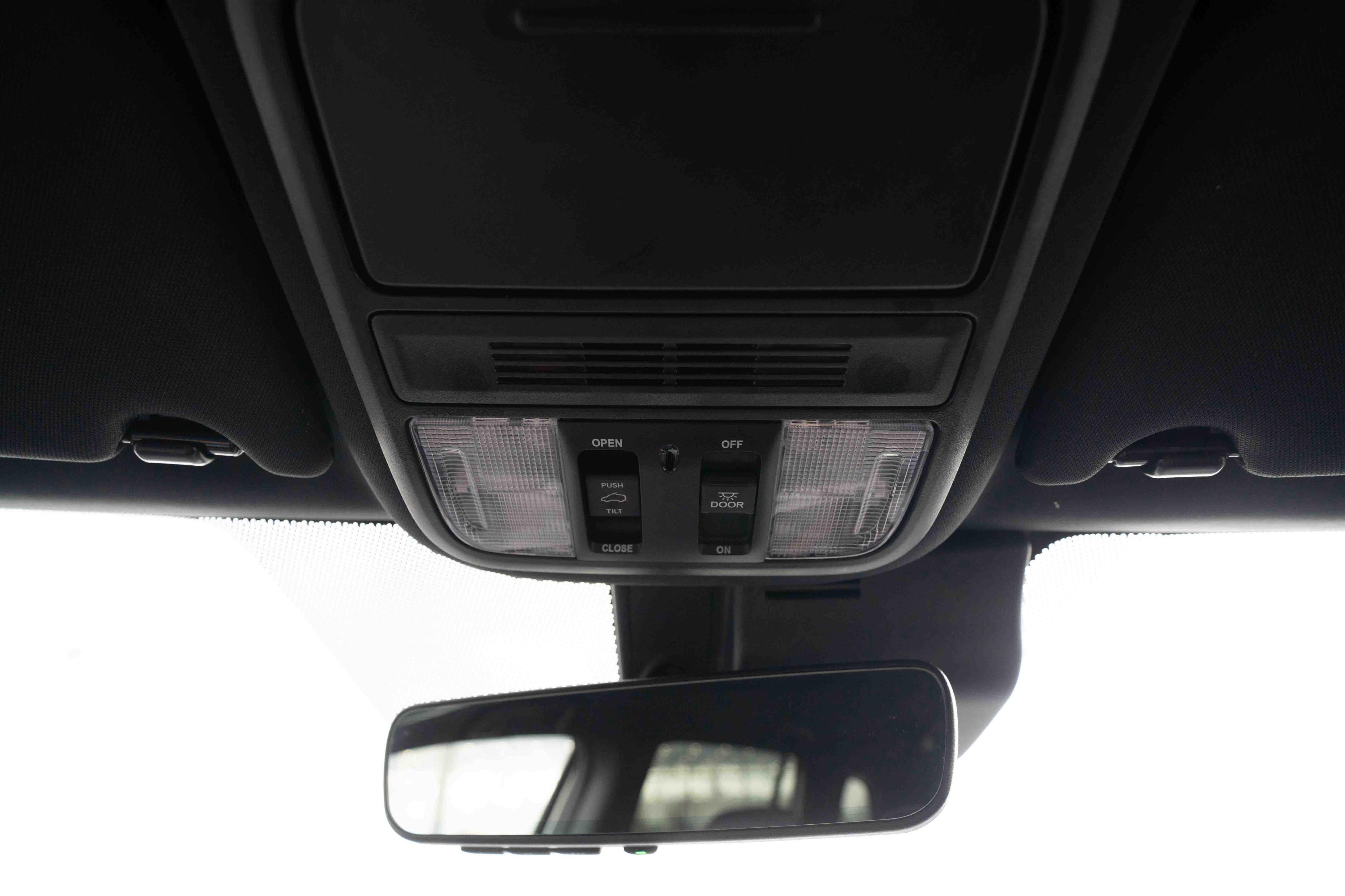 Used 2025 Honda Passport EX-L image 18