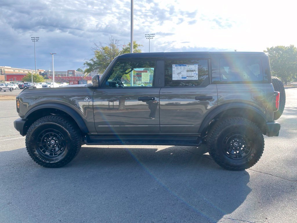 New 2026 Ford Bronco Outer Banks w/ Sasquatch Package AWD/4WD image 4