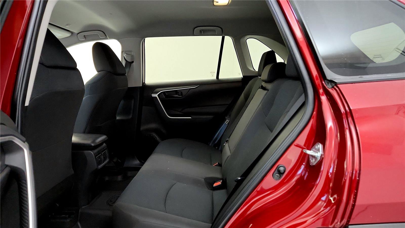 Used 2024 Toyota RAV4 LE image 21