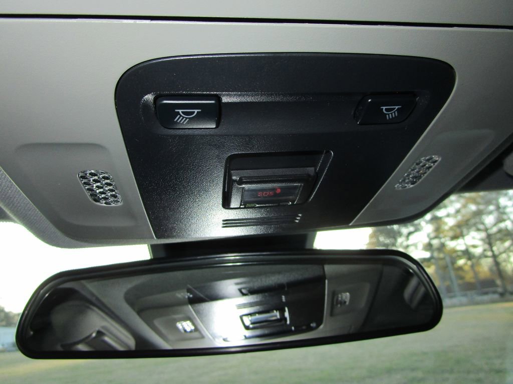 Used 2024 Toyota Camry SE image 31