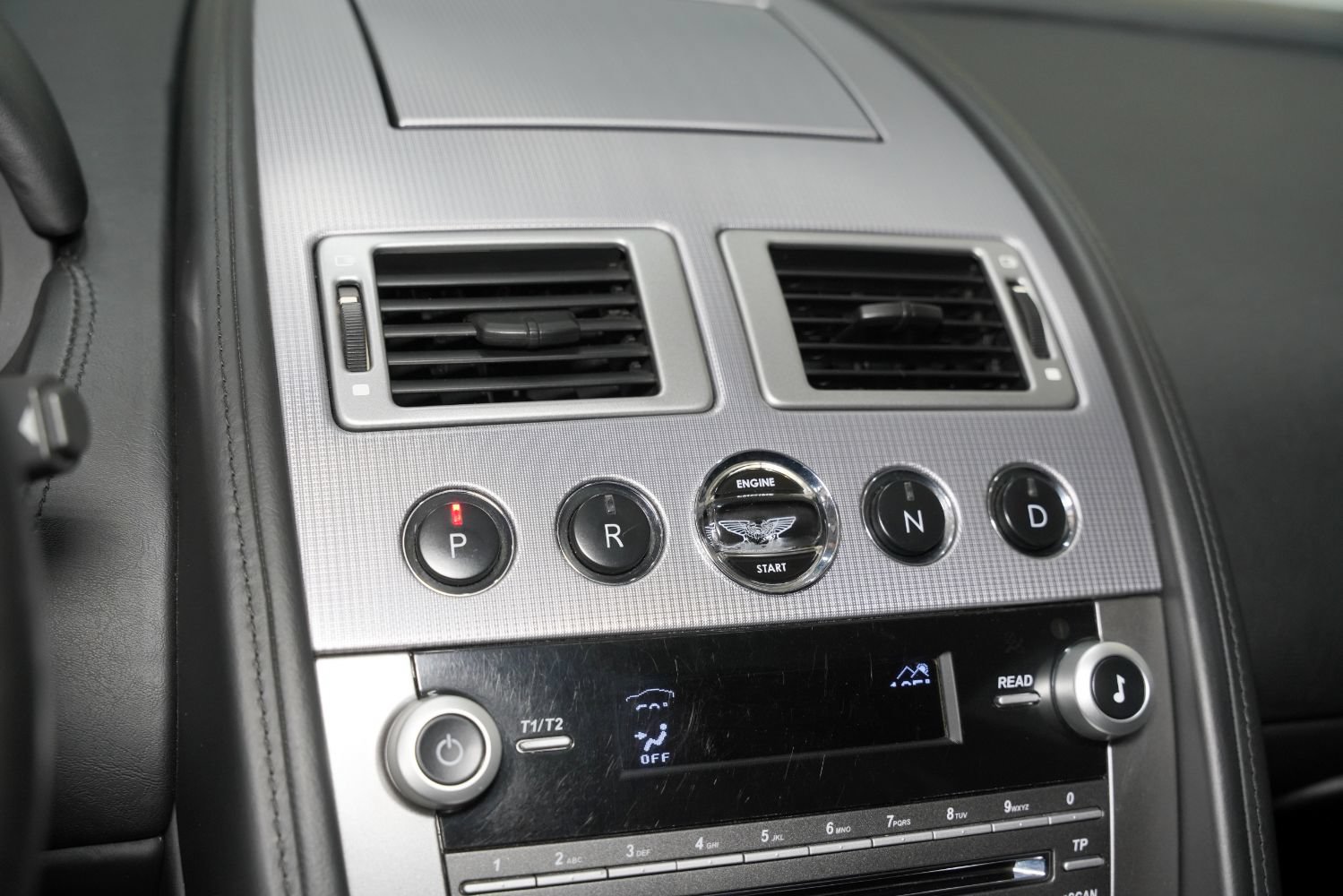 Used 2011 Aston Martin Rapide Luxe RWD image 46