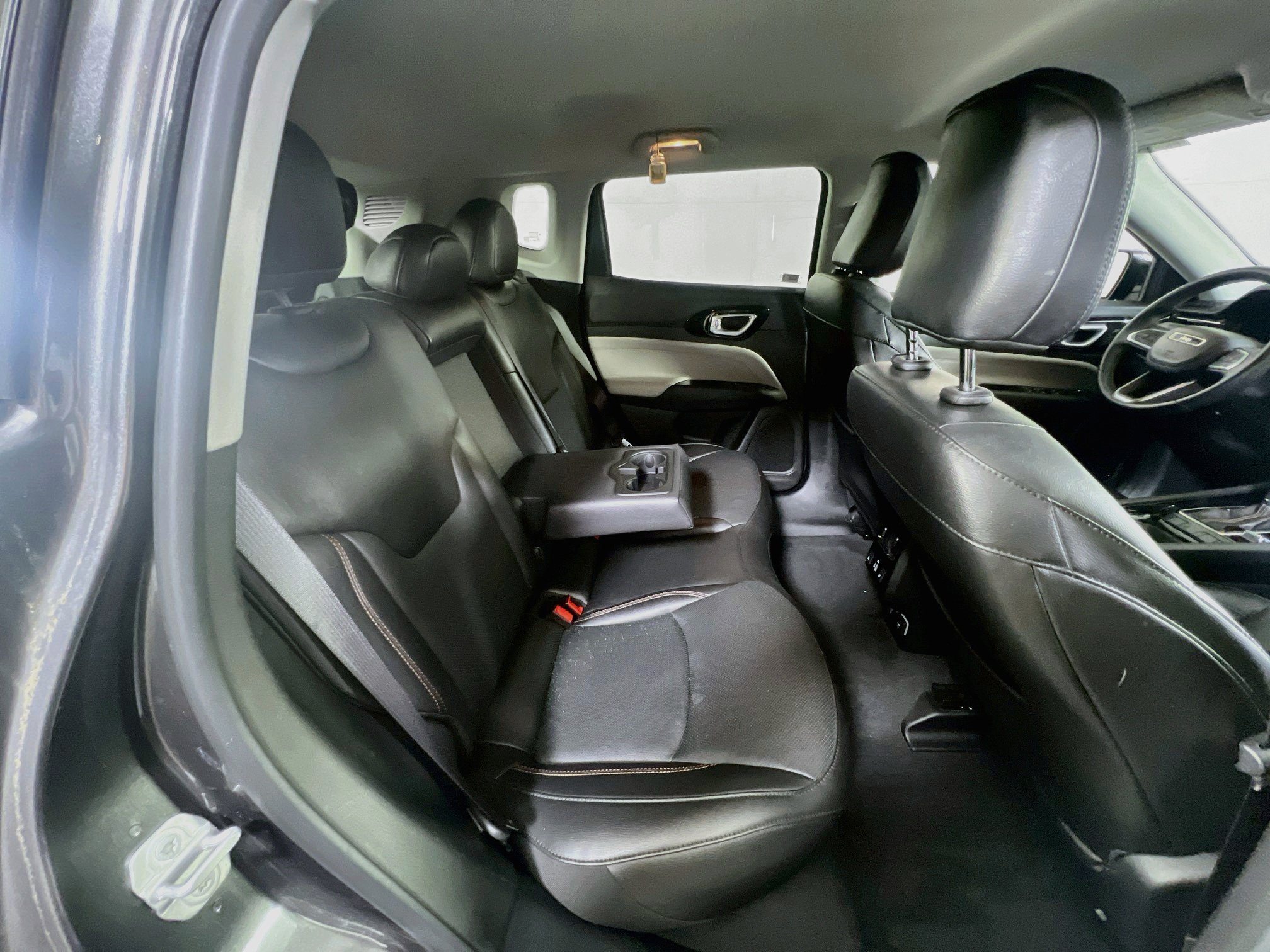 Used 2022 Jeep Compass Limited w/ Elite Group AWD/4WD image 26