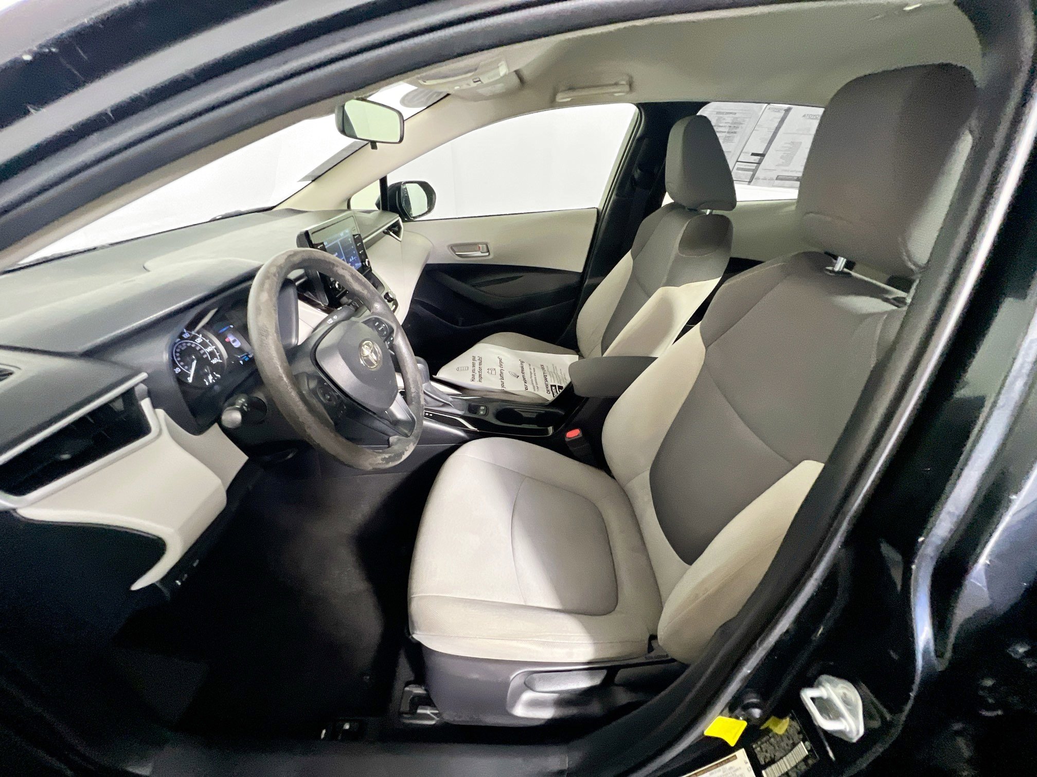 Used 2020 Toyota Corolla L image 14