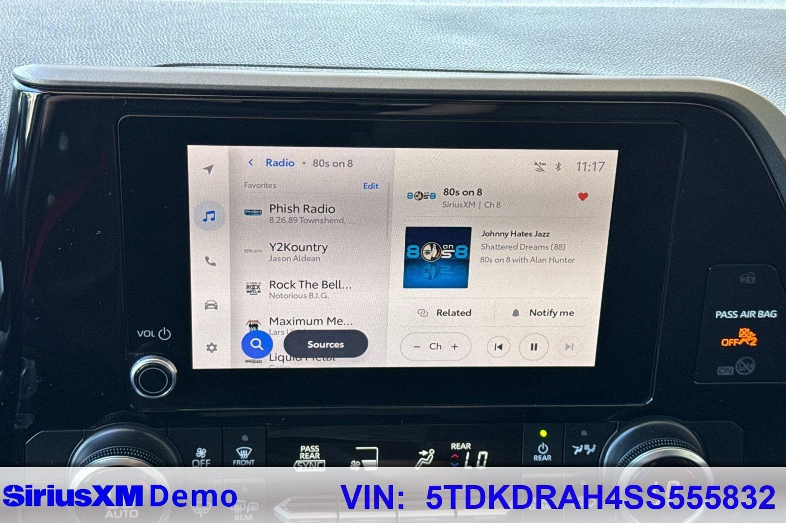 Used 2025 Toyota Highlander LE image 36