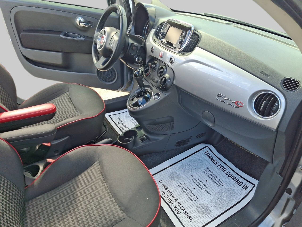 Used 2017 FIAT 500 Pop image 12