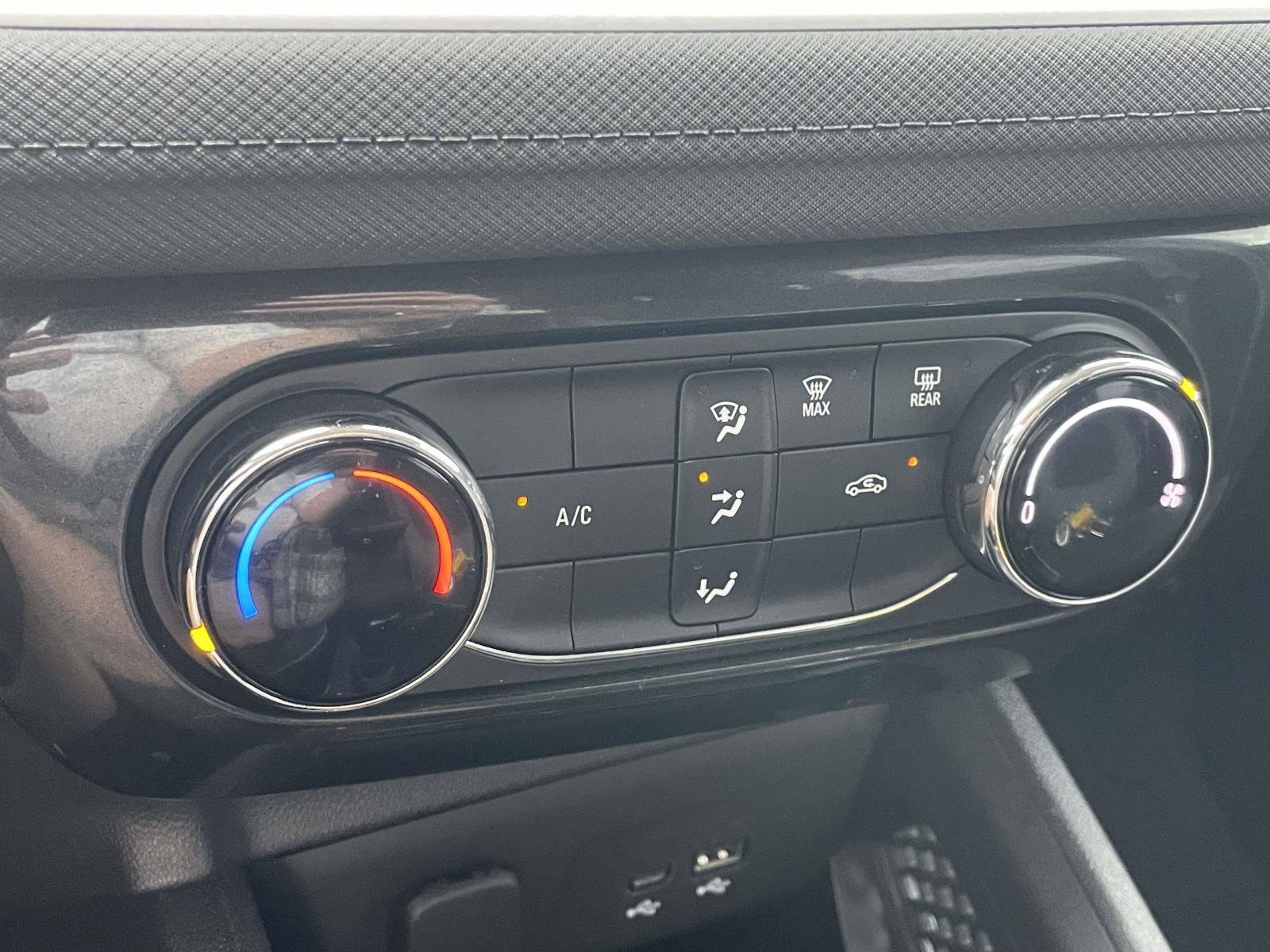 Used 2024 Chevrolet TrailBlazer LT FWD image 19