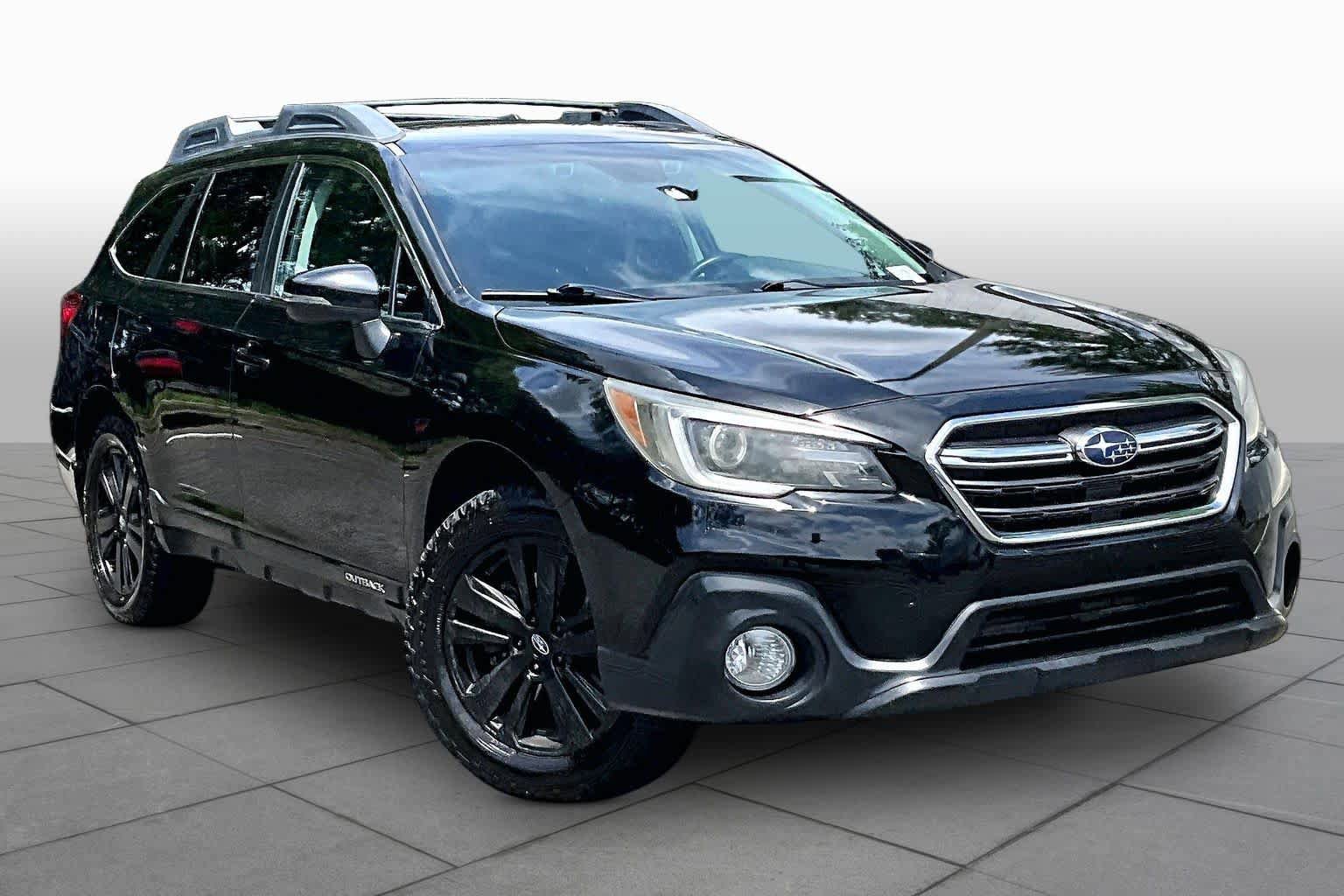 Used 2018 Subaru Outback 3.6R Limited AWD/4WD image 3