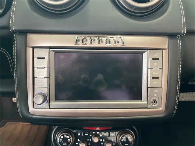 Used 2014 Ferrari California image 21